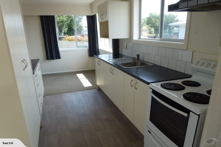 Photo of property in 15 Rosalind Street, Deanwell, Hamilton, 3206