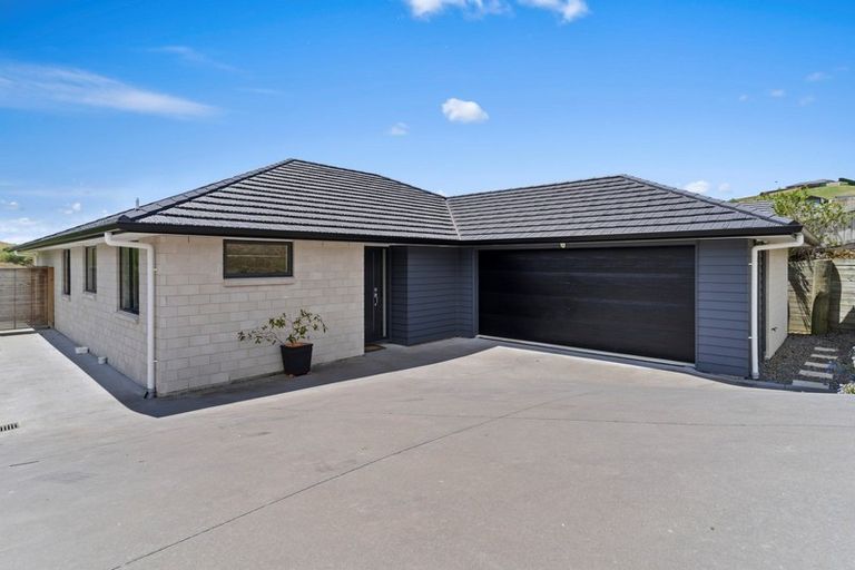 Photo of property in 138 Ballintoy Park Drive, Welcome Bay, Tauranga, 3175