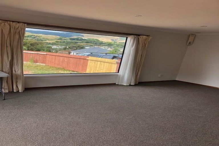 Photo of property in 6 Mascot Street, Tawa, Wellington, 5028