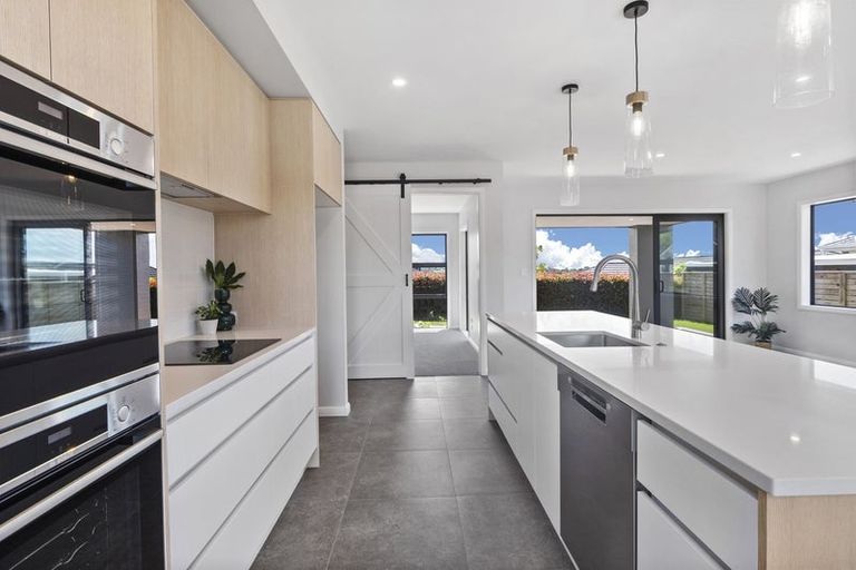 Photo of property in 5 Kingson Court, Omokoroa, 3114