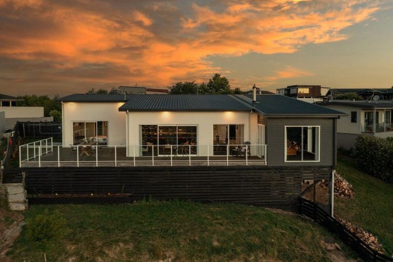 Photo of property in 5 Ridgetop Rise, Fairhall, Blenheim, 7272