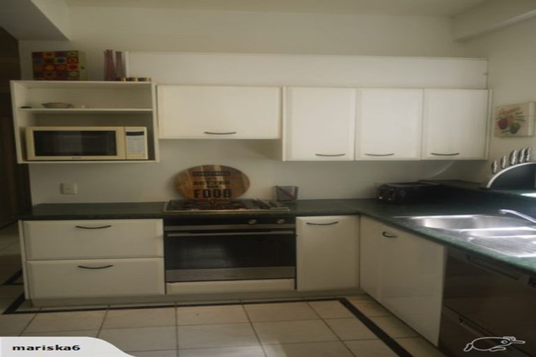 Photo of property in 1/154 Oriental Parade, Oriental Bay, Wellington, 6011