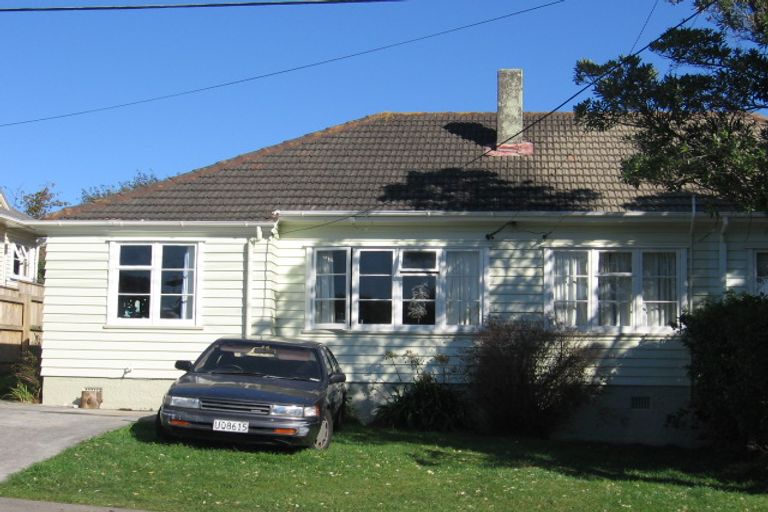 Photo of property in 19 Atua Street, Johnsonville, Wellington, 6037
