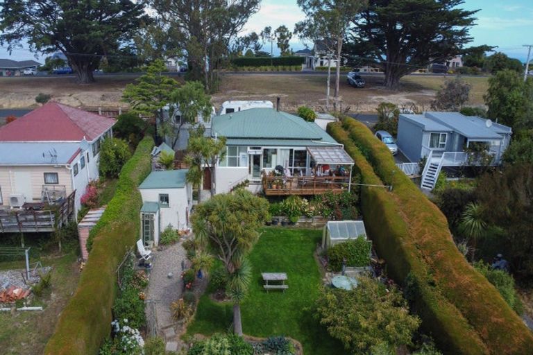 Photo of property in 29 Bedford Parade, Brighton, Dunedin, 9035