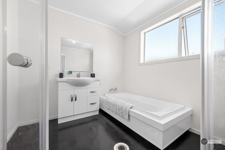 Photo of property in 13a Treadwell Street, Naenae, Lower Hutt, 5011