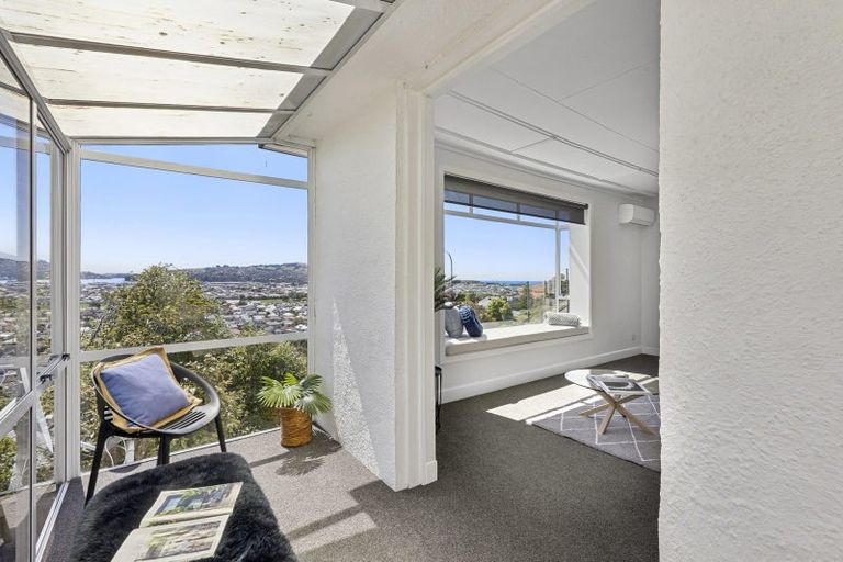 Photo of property in 42 Easther Crescent, Kew, Dunedin, 9012