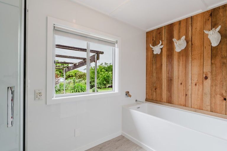 Photo of property in 1986 Kakaramea Road, Ngahinapouri, Hamilton, 3290