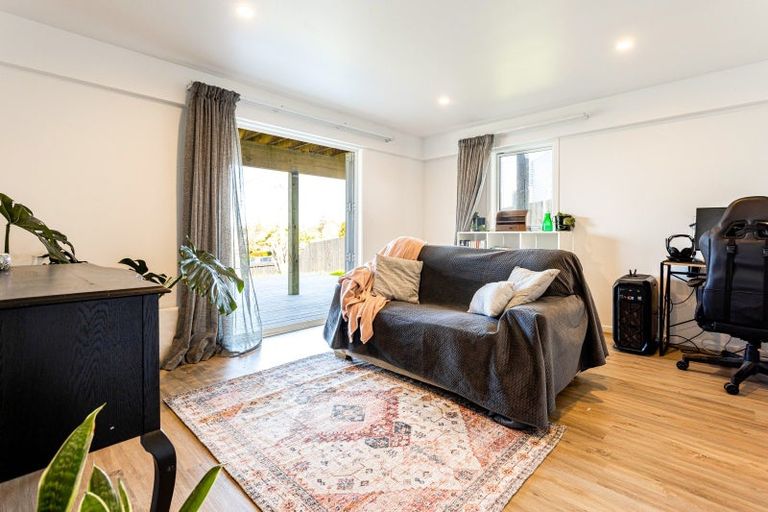 Photo of property in 1/175 Stredwick Drive, Torbay, Auckland, 0630