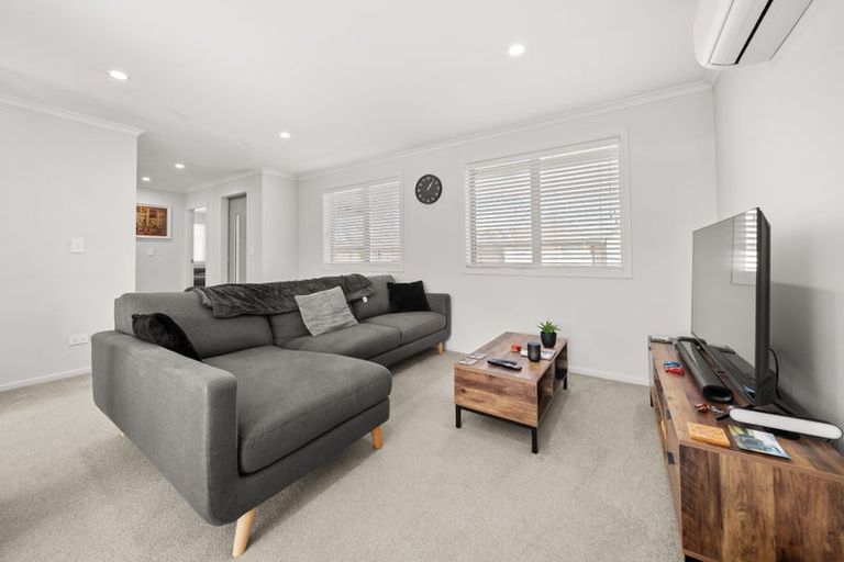 Photo of property in 12 Tarata Grove, Lansdowne, Masterton, 5810