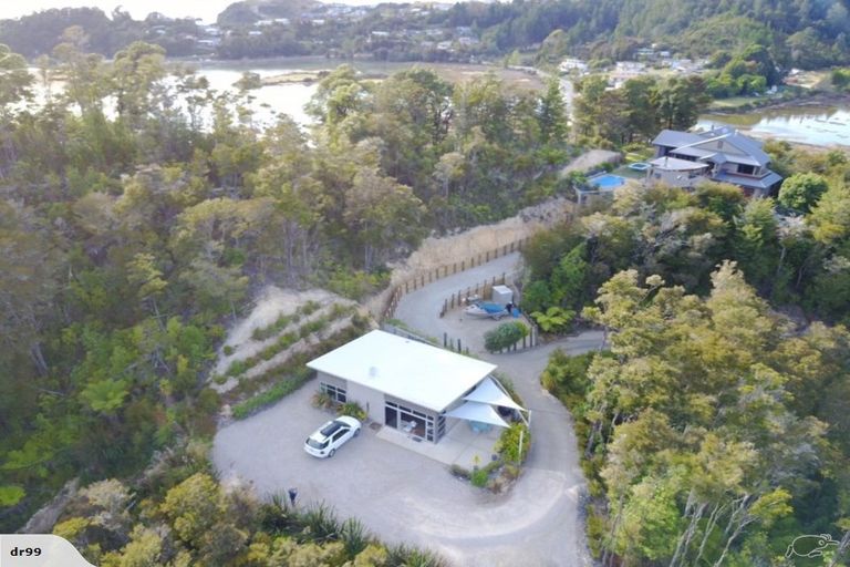 Photo of property in 84 Martin Farm Road, Kaiteriteri, Motueka, 7197
