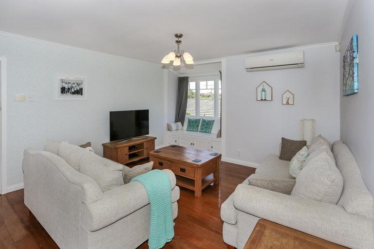 Photo of property in 6 Martindale Lane, Tuakau, 2121