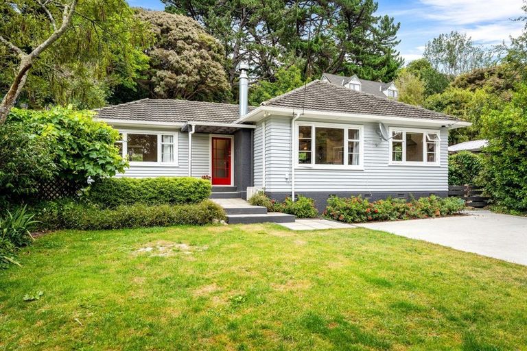 Photo of property in 39 Rawhiti Street, Stokes Valley, Lower Hutt, 5019