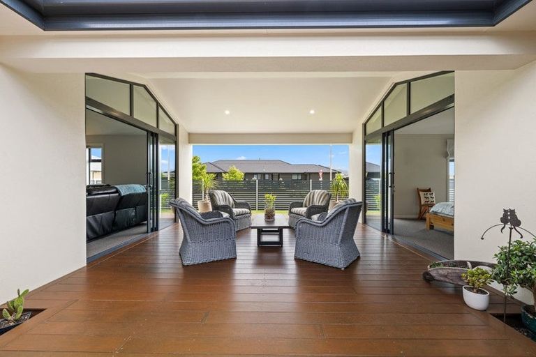 Photo of property in 17 Rose Manor Drive, Springlands, Blenheim, 7201