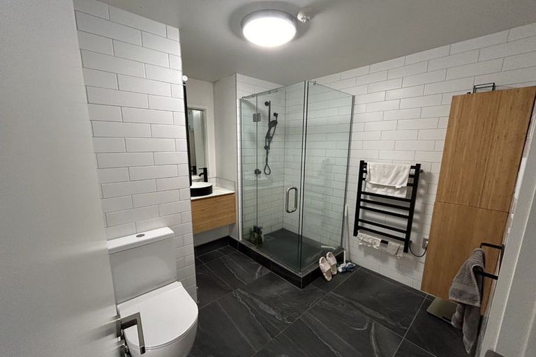 Photo of property in 2/18 Carlton Mill Road, Merivale, Christchurch, 8014