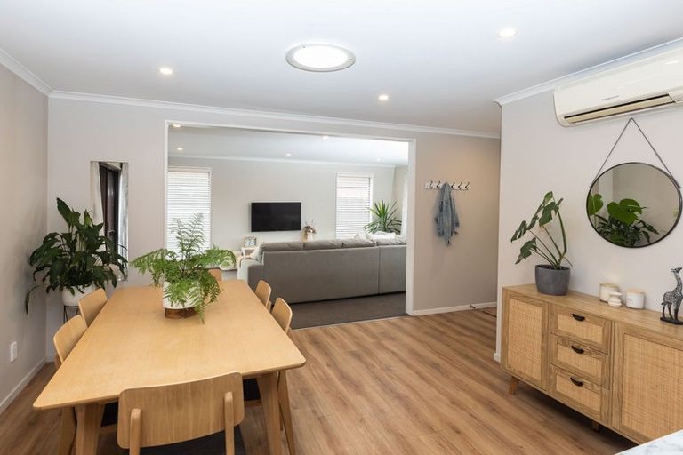 Photo of property in 265 Queenspark Drive, Parklands, Christchurch, 8083