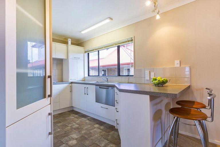 Photo of property in 9 Albert Street, Pukekohe, 2120