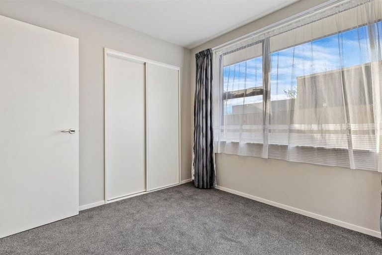 Photo of property in 2/150 Aldwins Road, Phillipstown, Christchurch, 8062
