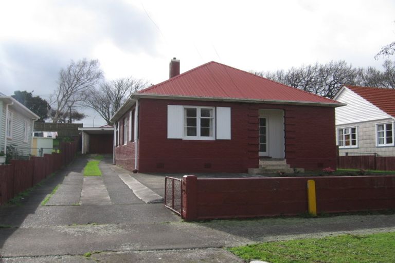 Photo of property in 5 Plymouth Street, Roslyn, Palmerston North, 4414