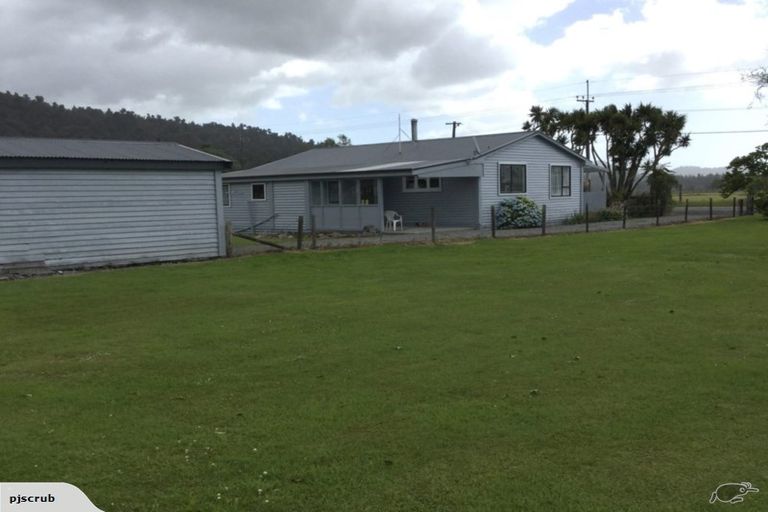 Photo of property in 24 Wanganui Flat Road, Harihari, 7884