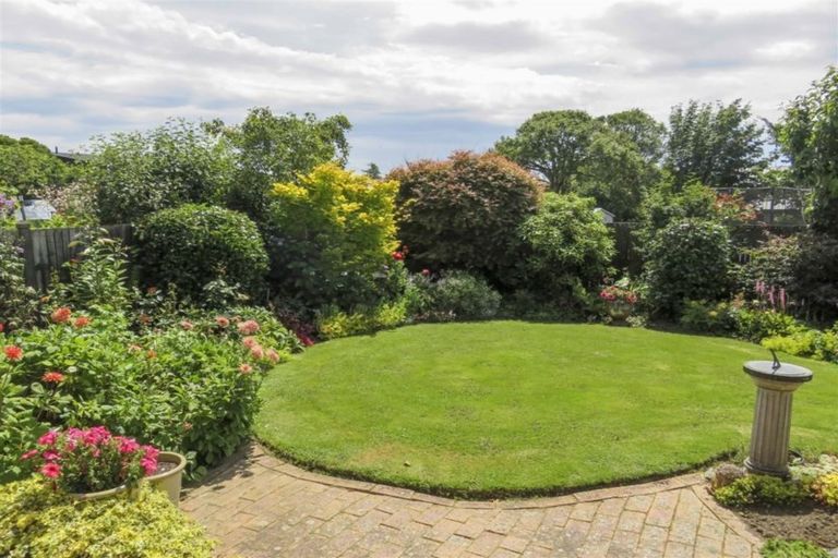 Photo of property in 16 Kauri Terrace, Hargest, Invercargill, 9810