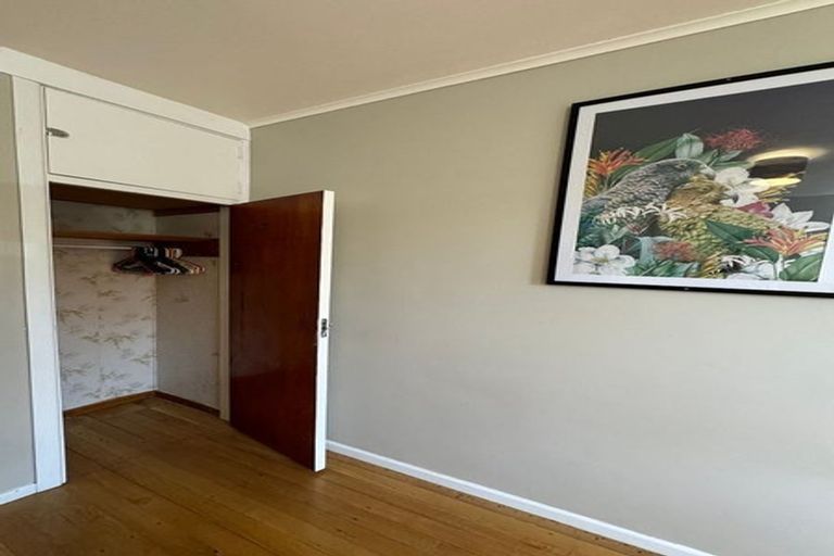 Photo of property in 19 Golf Road, New Lynn, Auckland, 0600