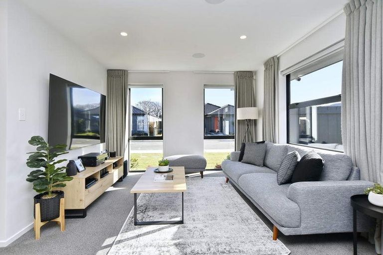 Photo of property in 4 Croydon Street, Woodend, 7610