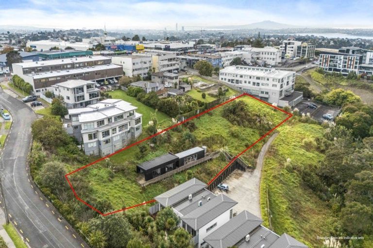 Photo of property in 6 Huka Road, Birkenhead, Auckland, 0626