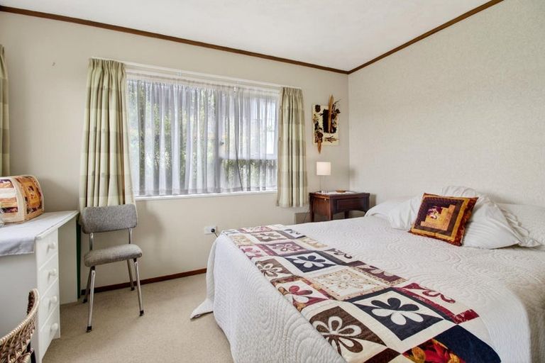 Photo of property in 22 Widmore Drive, Massey, Auckland, 0614