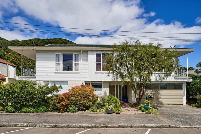 Photo of property in 7 Ngaio Street, Eastbourne, Lower Hutt, 5013