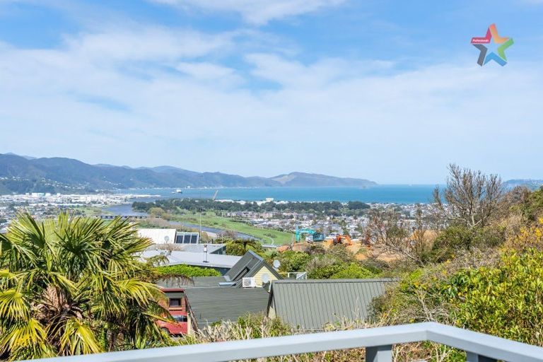 Photo of property in 35 Harbour View Road, Harbour View, Lower Hutt, 5010
