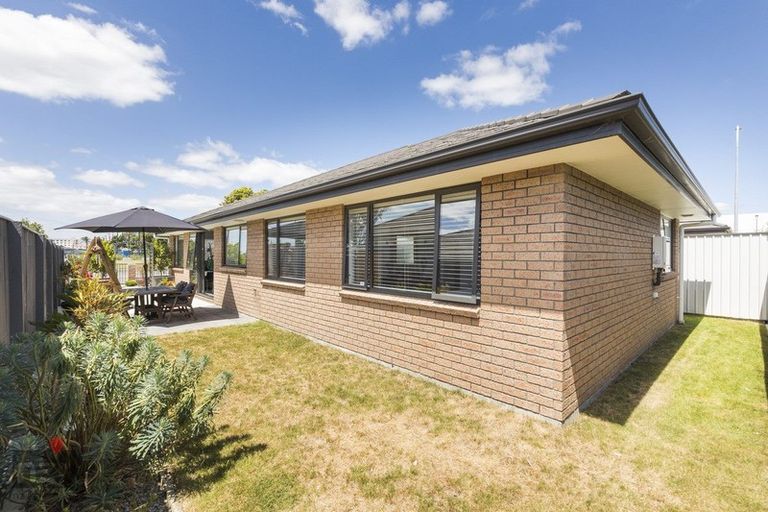 Photo of property in 84 Pascal Street, Takaro, Palmerston North, 4412