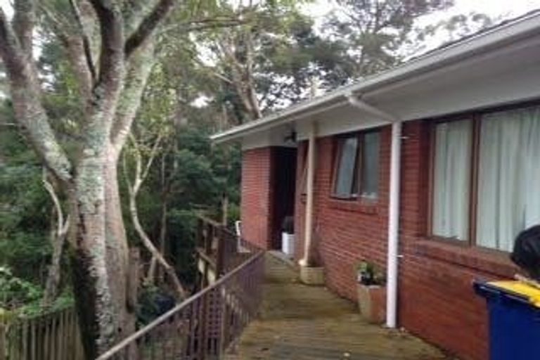 Photo of property in 2/17 Paris Place, Birkenhead, Auckland, 0626