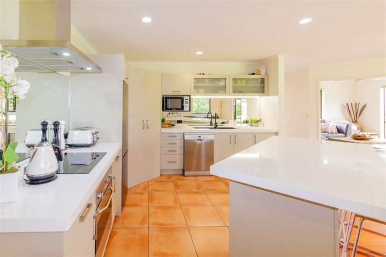Photo of property in 5 Kotare Heights, Kerikeri, 0230