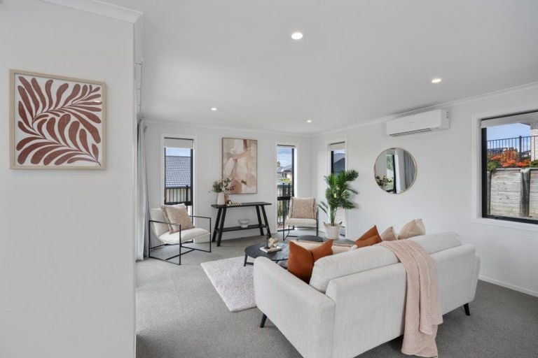 Photo of property in 5 Tangata Way, Omokoroa, 3114