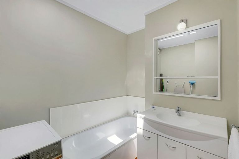 Photo of property in 14a Penryn Drive, Camborne, Porirua, 5026