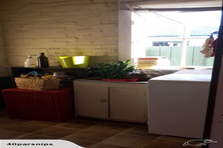 Photo of property in 37 Macandrew Road, South Dunedin, Dunedin, 9012