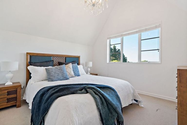 Photo of property in 16 Michael Bosher Way, Flat Bush, Auckland, 2019