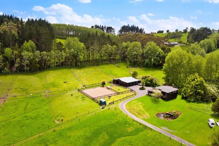 Photo of property in 388 Kahikatea Flat Road, Waitoki, Kaukapakapa, 0871