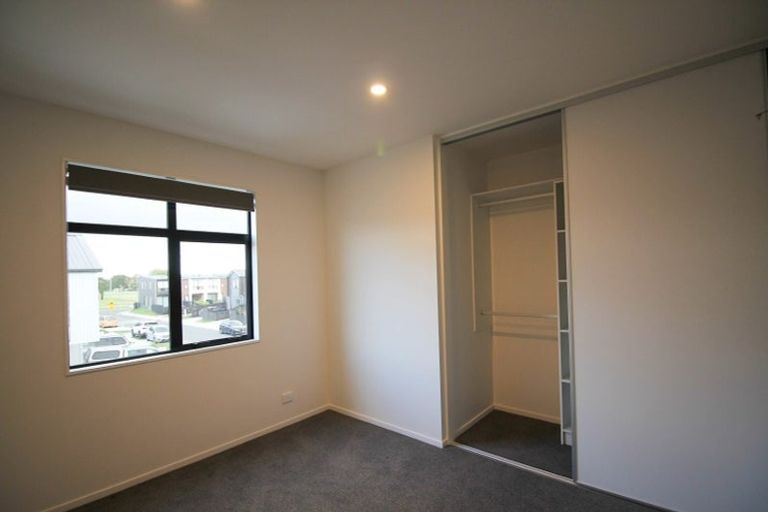 Photo of property in 21 Alliance Lane, Papakura, 2110