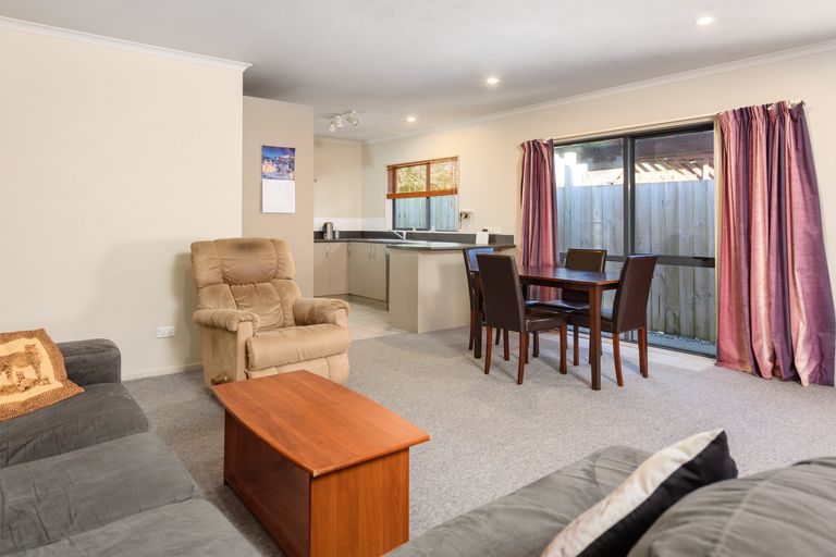 Photo of property in 6a Sharyn Place, Brookfield, Tauranga, 3110