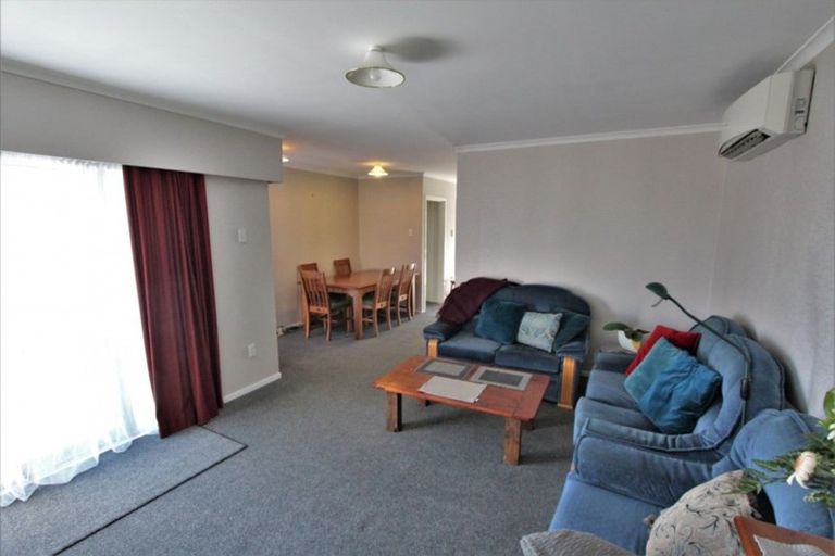 Photo of property in 29 Kupe Place, Tokoroa, 3420