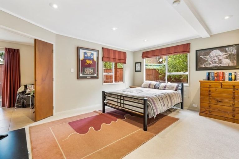 Photo of property in 2/154 Onewa Road, Northcote, Auckland, 0627