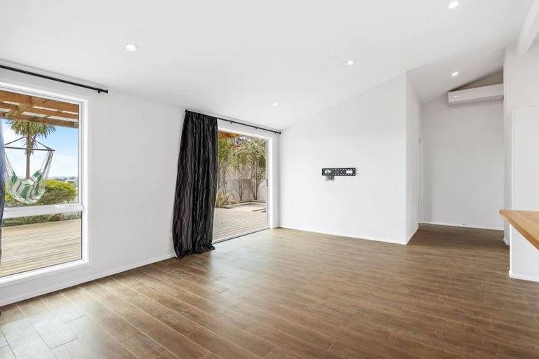 Photo of property in 1/168 Glamorgan Drive, Torbay, Auckland, 0630