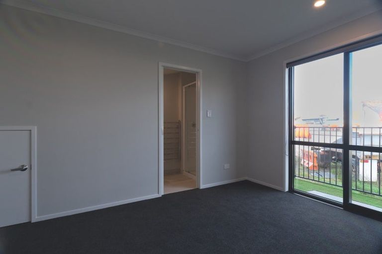 Photo of property in 2 Kawapani Lane, Kumeu, 0810