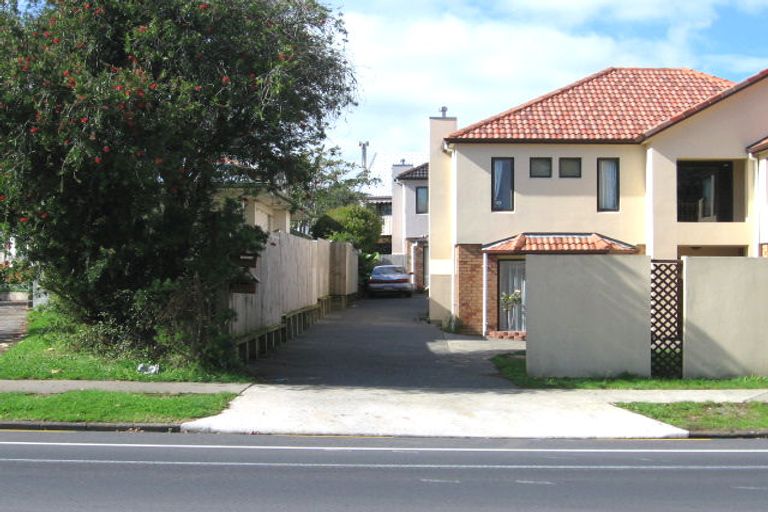Photo of property in 1a Richard Avenue, Bucklands Beach, Auckland, 2012