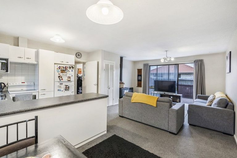 Photo of property in 1/21 Nottingham Avenue, Halswell, Christchurch, 8025