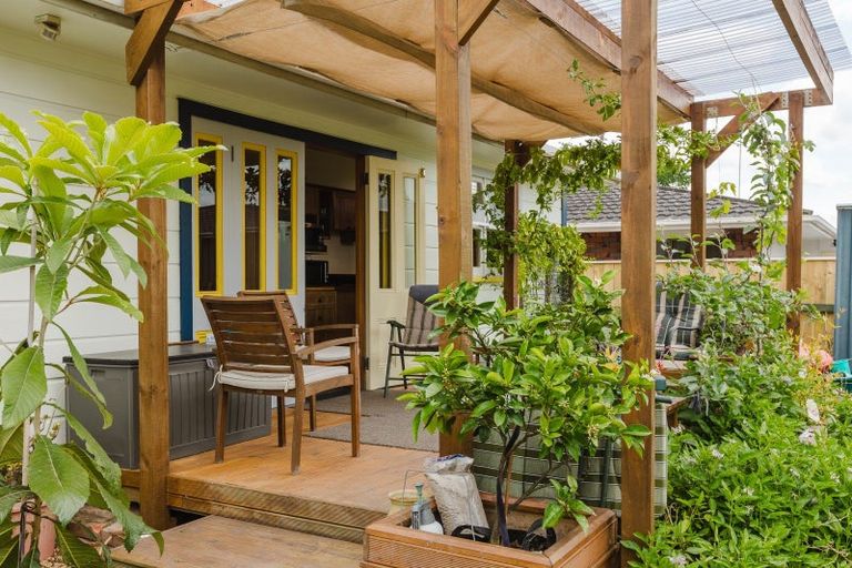 Photo of property in 37 Hereford Street, West End, Palmerston North, 4410