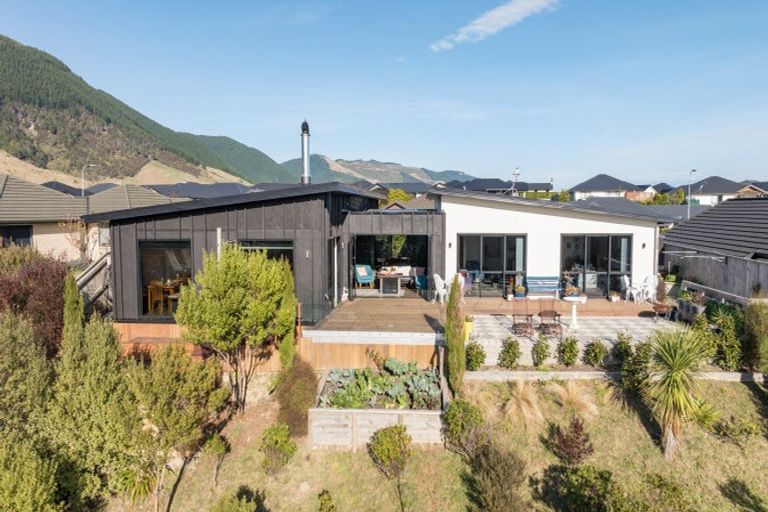 Photo of property in 13 Woolshed Drive, Stoke, Nelson, 7011