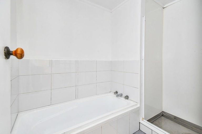 Photo of property in 1/34 Barnhill Crescent, Pahurehure, Papakura, 2113