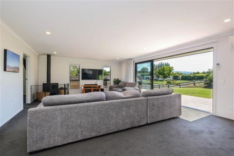 Photo of property in 2 Snowdon Street, Allanton, Mosgiel, 9092